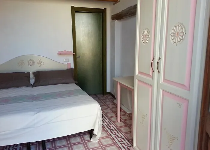 Gasthof Sa Domu E Crakeras